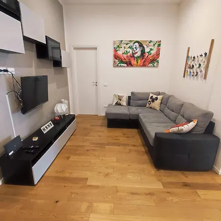 Apartment In Viaggio Con Pippo - Ampio Con Ac Nei Pressi Di Piazza Bovio E Del Rivellino Piombino