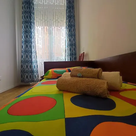Apartment In Viaggio Con Pippo - Ampio Con Ac Nei Pressi Di Piazza Bovio E Del Rivellino